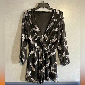 EUC- Express feather print romper